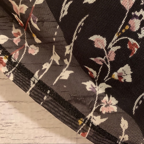 Maurice Floral Blouse - Picture 4 of 7